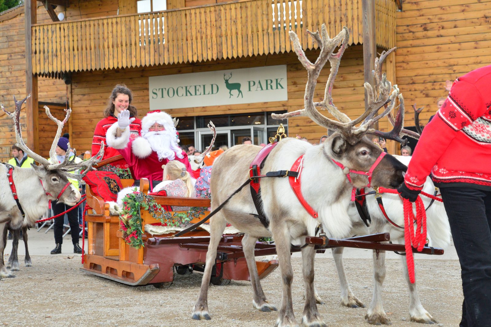 Families Invited To Share Christmas Throwbacks For Stockeld Park’s 20th Anniversary Exhibition